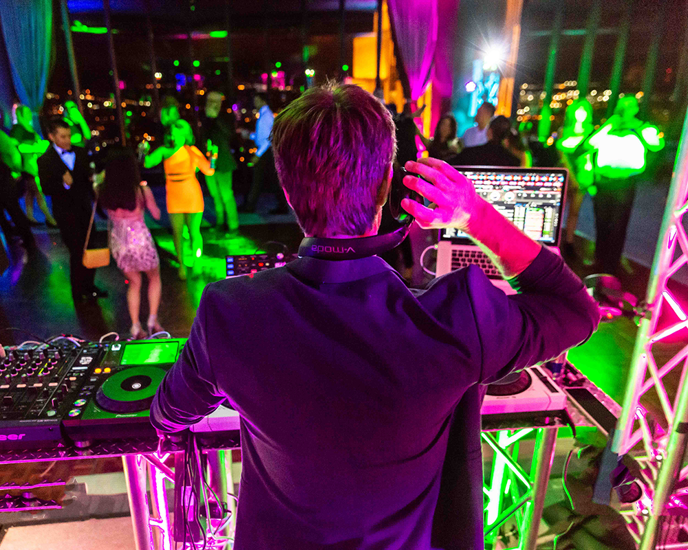 Crystal Ball DJ